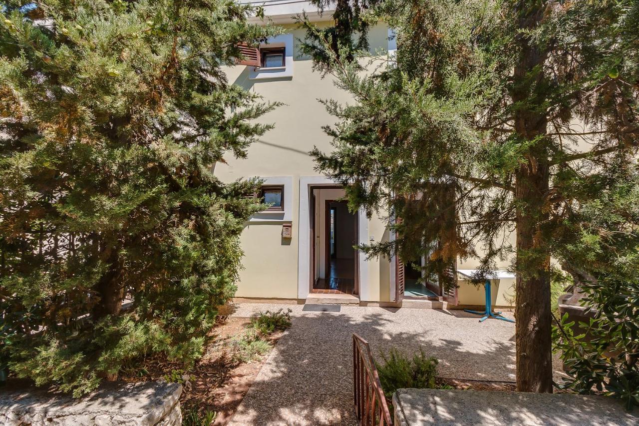 Oaza Lägenhet Mali Lošinj Exteriör bild